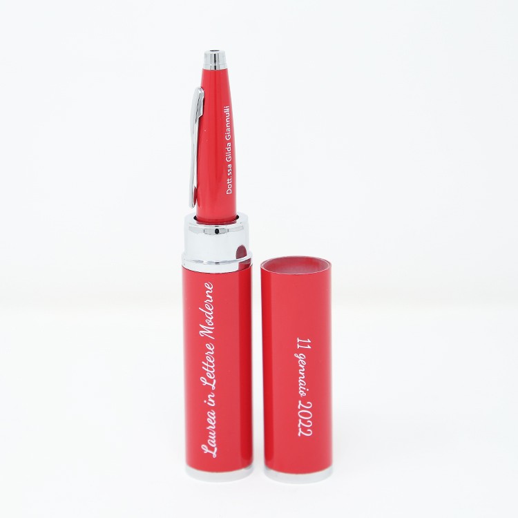 Penna e astuccio con stampa personalizzata. Colore rosso ideale per un  regalo di laurea.